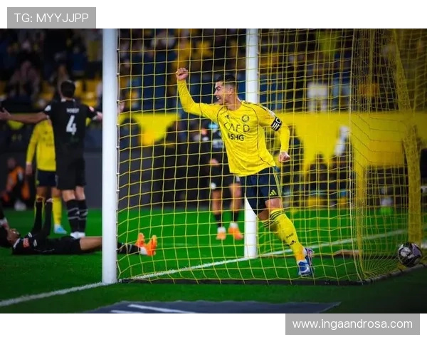 C罗回归首球马内助攻半场一球